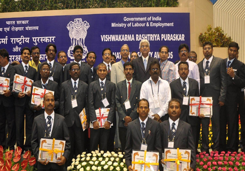 Vishwakarma Awards  - Vishwakarma Rashtriya Puraskar (VRP) for 17 employees